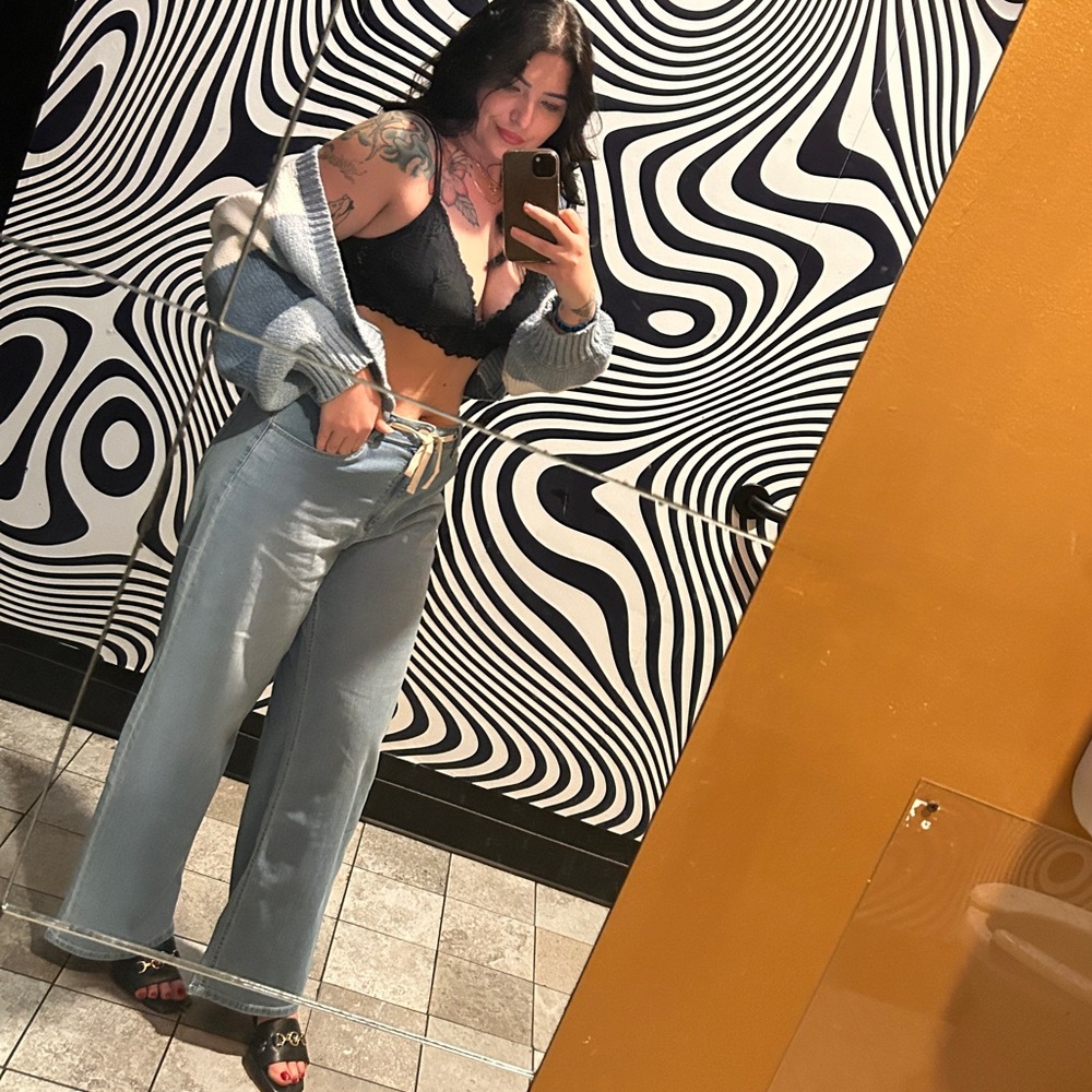 Meet your Posher, Samantha